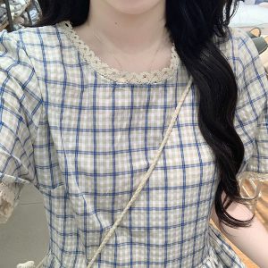 Summer New Lace Spliced Waist-Cinched Elegant Round Neck Dress