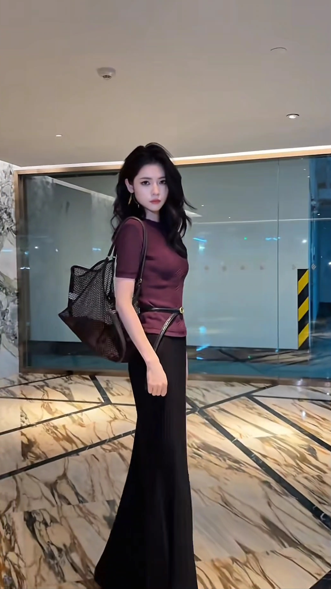 Summer Short Sleeve Round Neck Elegant Knit Top - Image 4