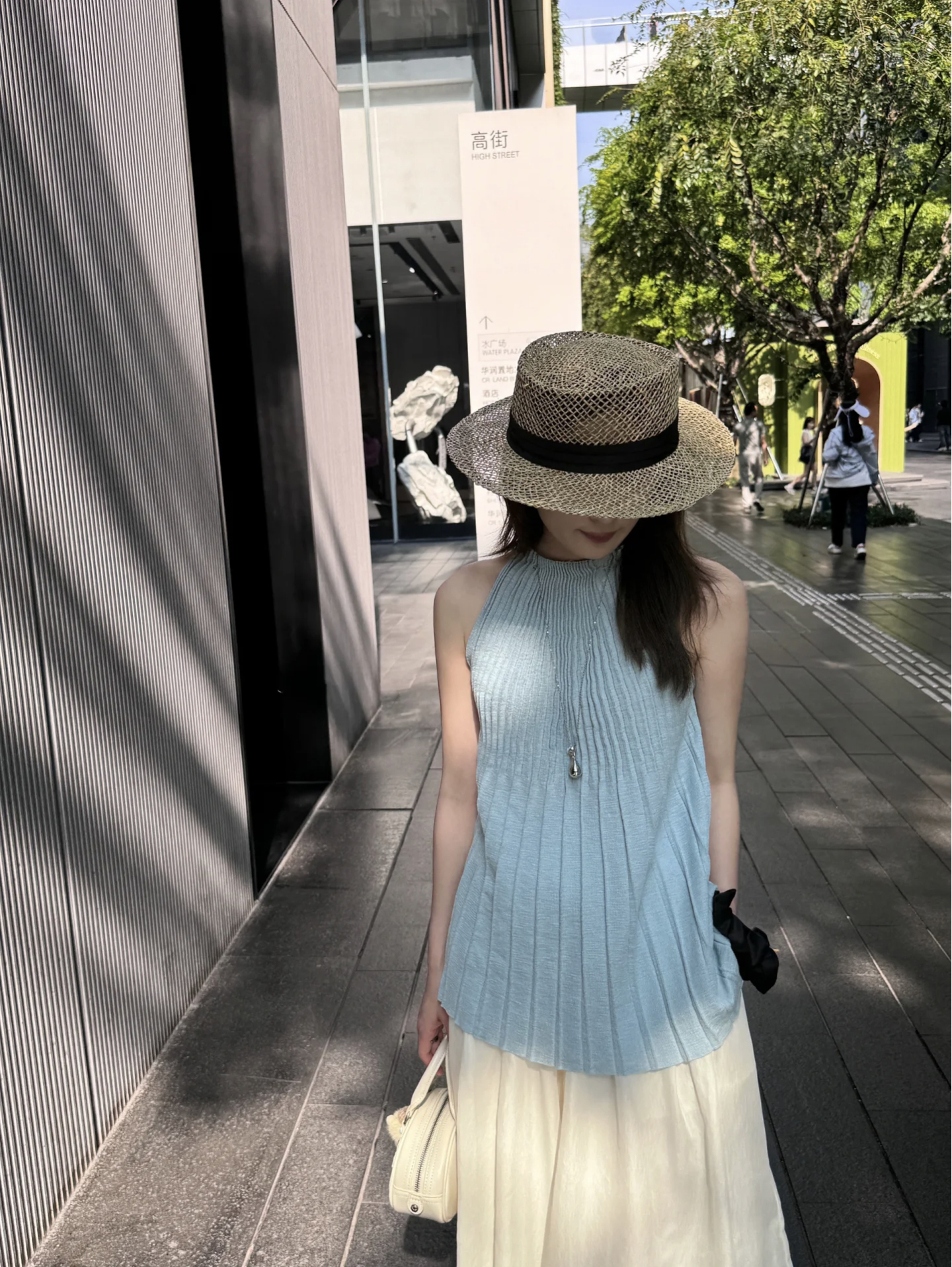 Women's Summer French Style Pleated Halter Top Sleeveless Loose Knit Vest - Image 3