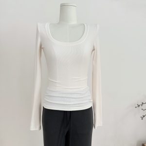 Women's Round Neck Long Sleeve Knit High Stretch T-Shirt Slim Fit Top for Spring and Autumn